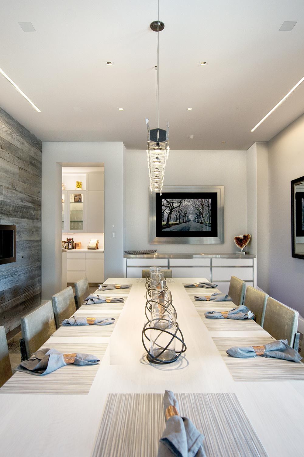 Sonance in-ceiling speakers in a living room